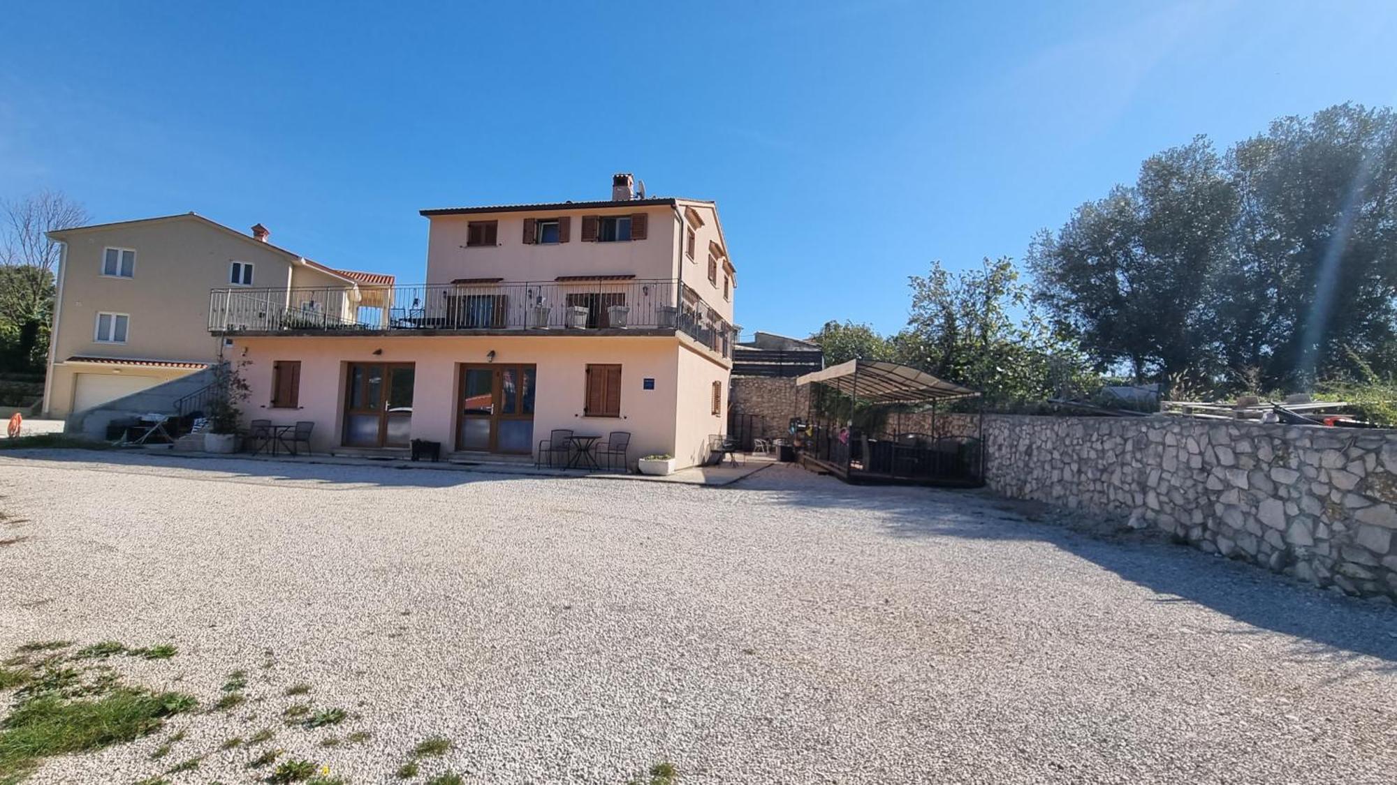 Apartmani Barbara Brseč Εξωτερικό φωτογραφία